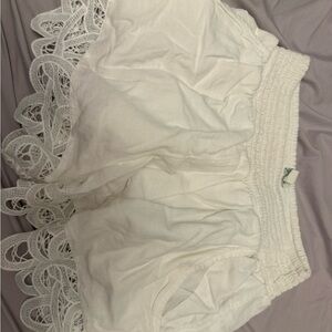 Aerie White Lace Trim Shorts Size Small